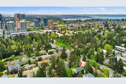 10411 NE 17th Street, Bellevue, WA 98004 - Photo 35