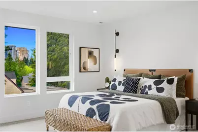 10411 NE 17th Street, Bellevue, WA 98004 - Photo 17