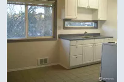 1834 27th Avenue #A, Seattle, WA 98122 - Photo 5