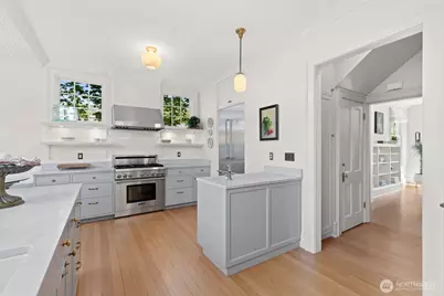 511 33rd Avenue, Seattle, WA 98122 - Photo 13