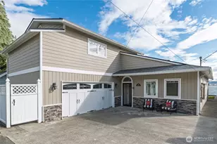 325 Shore Dr, Bremerton, WA 98310 - Photo 1