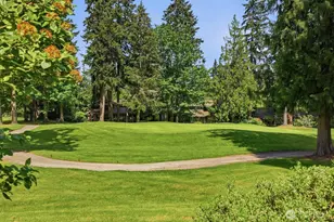 2001 Mill Pointe Dr SE, Mill Creek, WA 98012 - Photo 37