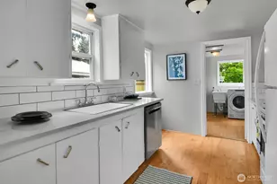 14339 Ashworth Ave N, Seattle, WA 98133 - Photo 7