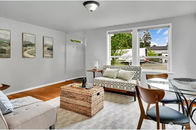 14339 Ashworth Avenue N, Seattle, WA 98133 - Photo 5