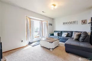 401 N 9th St, Lynden, WA 98264 - Photo 5
