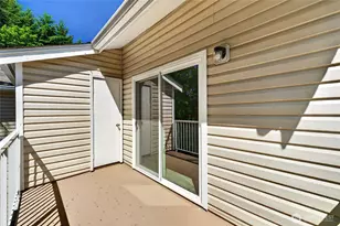 19230 Forest Park Dr NE, Lake Forest Park, WA 98155 - Photo 27