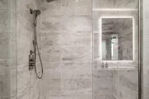 889 Ave Sq NE, Bellevue, WA 98004 - Photo 9