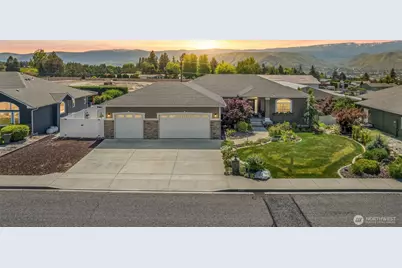 700 Clarissa Lane, East Wenatchee, WA 98802 - Photo 1