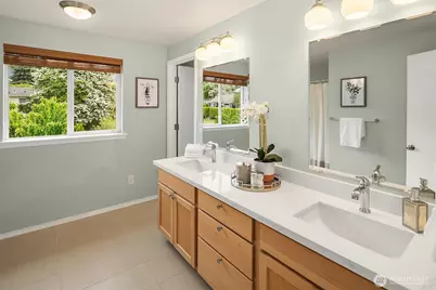 4801 25th Avenue SW, Seattle, WA 98106 - Photo 19