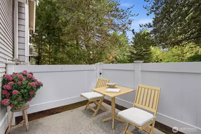 601 12th Avenue NW #D4, Issaquah, WA 98027 - Photo 27