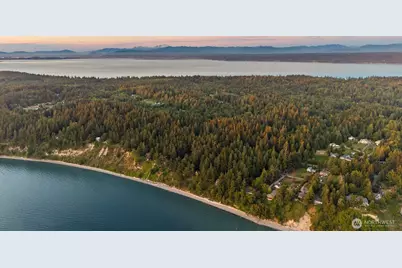 2726 Sea Garden Lane, Camano Island, WA 98282 - Photo 33