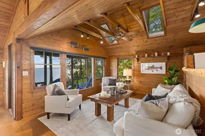 2726 Sea Garden Lane, Camano Island, WA 98282 - Photo 9