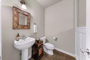810 S Hills Dr, Bellingham, WA 98229 - Photo 17