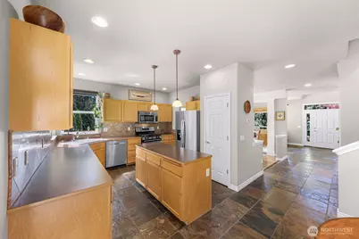 810 South Hills Drive, Bellingham, WA 98229 - Photo 9