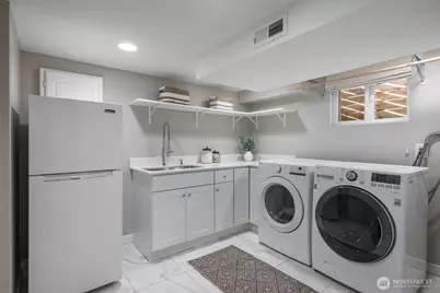 5232 38th Avenue NE, Seattle, WA 98105 - Photo 25