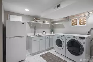 5232 38th Ave NE, Seattle, WA 98105 - Photo 25