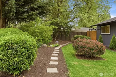 22605 60th Avenue W, Mountlake Terrace, WA 98043 - Photo 31