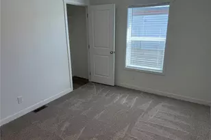 205 Pleasant Ave, Grandview, WA 98930 - Photo 13