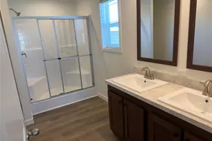 205 Pleasant Ave, Grandview, WA 98930 - Photo 11