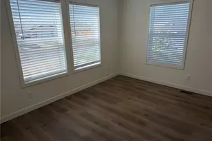 402 Maple Ave, Sunnyside, WA 98944 - Photo 5
