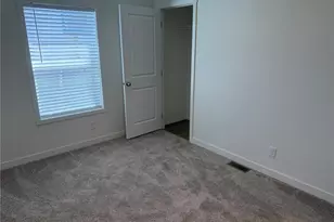 402 Maple Ave, Sunnyside, WA 98944 - Photo 13