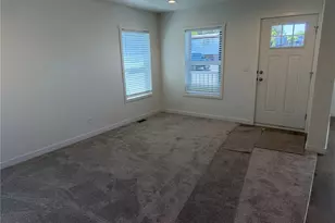 402 Maple Ave, Sunnyside, WA 98944 - Photo 7