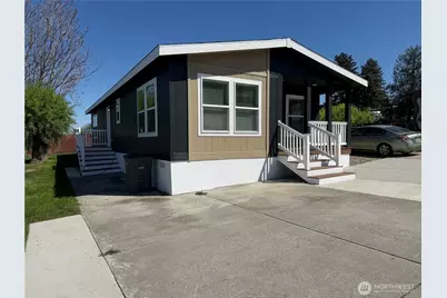 402 Maple Avenue #10, Sunnyside, WA 98944 - Photo 1