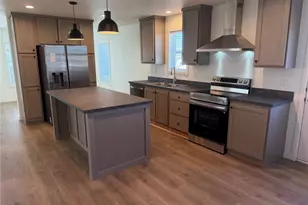 402 Maple Ave, Sunnyside, WA 98944 - Photo 3