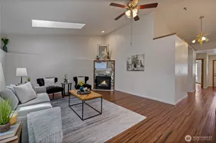1069 5th, Steilacoom, WA 98388 - Photo 3