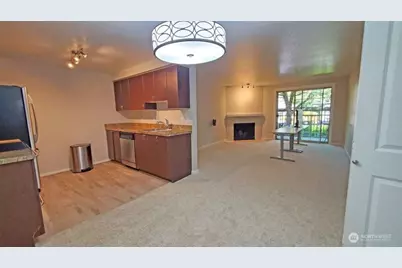 215 9th Street #D201, Kirkland, WA 98033 - Photo 17