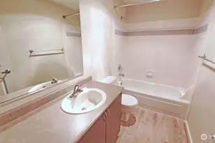 215 9th St, Kirkland, WA 98033 - Photo 3