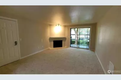 215 9th Street #D201, Kirkland, WA 98033 - Photo 9