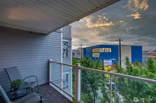 3318 30th Ave SW, Seattle, WA 98126 - Photo 9