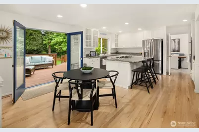 21728 NE 81st Street, Redmond, WA 98053 - Photo 13
