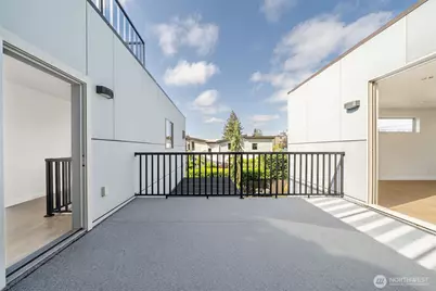 6320 36th Avenue SW, Seattle, WA 98126 - Photo 29