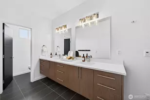 6320 36th Ave SW, Seattle, WA 98126 - Photo 19