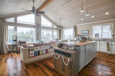 604 Ocean Shores Boulevard SW, Ocean Shores, WA 98569 - Photo 3