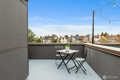 908 N 46th Street #F, Seattle, WA 98103 - Photo 25