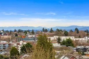 908 N 46th St, Seattle, WA 98103 - Photo 19