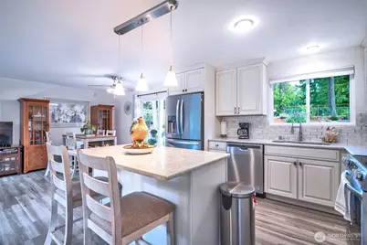 3515 W Tapps Drive E, Lake Tapps, WA 98391 - Photo 7