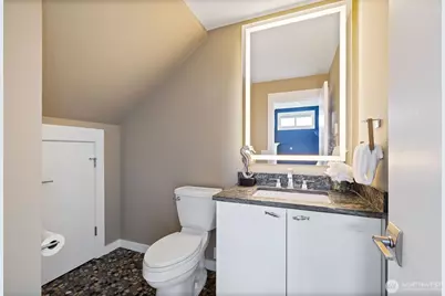 6779 Columbia Beach Drive, Clinton, WA 98236 - Photo 21