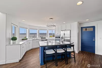 6779 Columbia Beach Drive, Clinton, WA 98236 - Photo 11