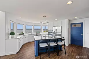 6779 Columbia Beach Dr, Clinton, WA 98236 - Photo 11