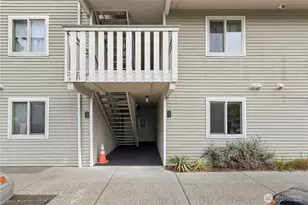 18200 73rd Ave NE, Kenmore, WA 98028 - Photo 3