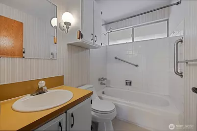 6323 89th Avenue W, University Place, WA 98467 - Photo 31