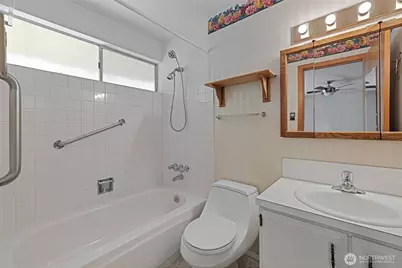 6323 89th Avenue W, University Place, WA 98467 - Photo 27