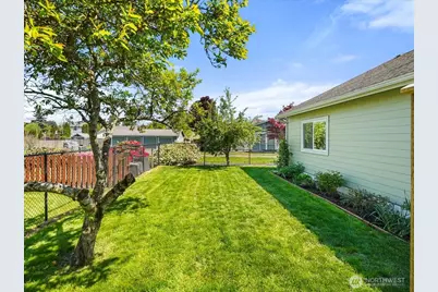 1301 Park Avenue, Puyallup, WA 98372 - Photo 33
