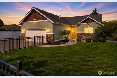 1301 Park Avenue, Puyallup, WA 98372 - Photo 1