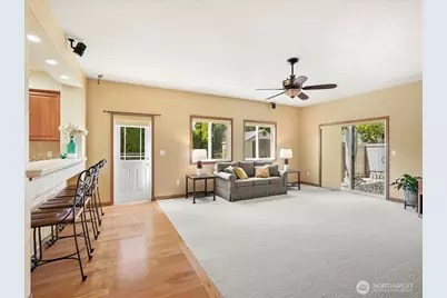 1301 Park Avenue, Puyallup, WA 98372 - Photo 7