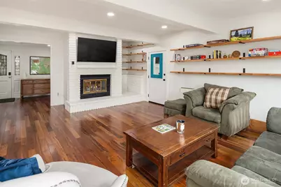 9823 Arrowsmith Avenue S, Seattle, WA 98118 - Photo 7